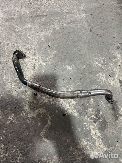 Трубка турбины 06A145735P Audi TT