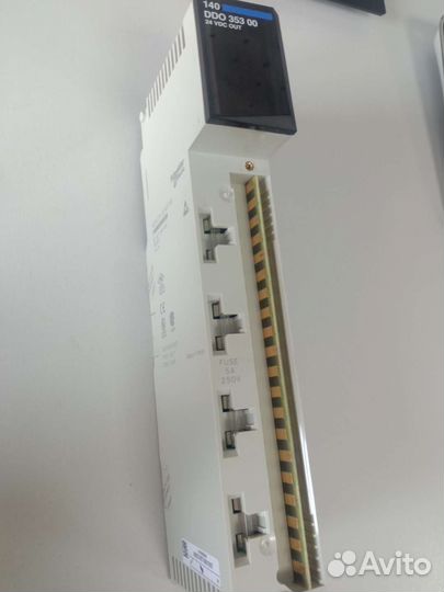 Modicon Quantum 140DDO35300