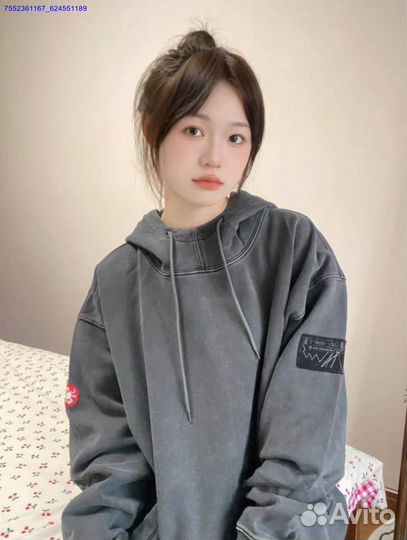 Открой мир с худи Cav Empt: твой новый образ