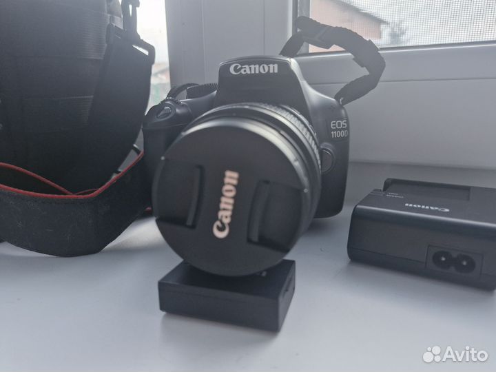 Видеокамера canon