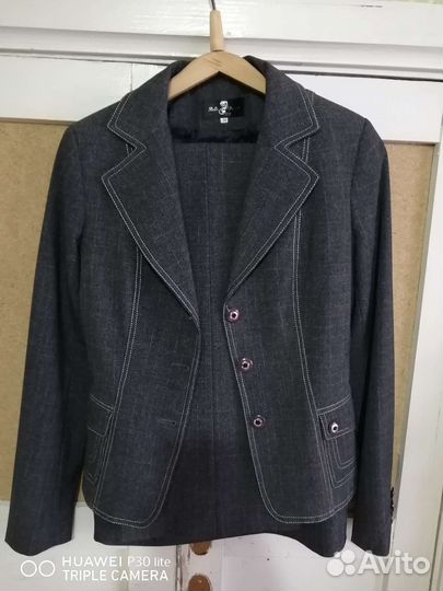 Костюм женский