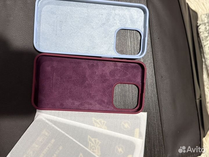 Чехлы и три стекла на iPhone 15 pro max