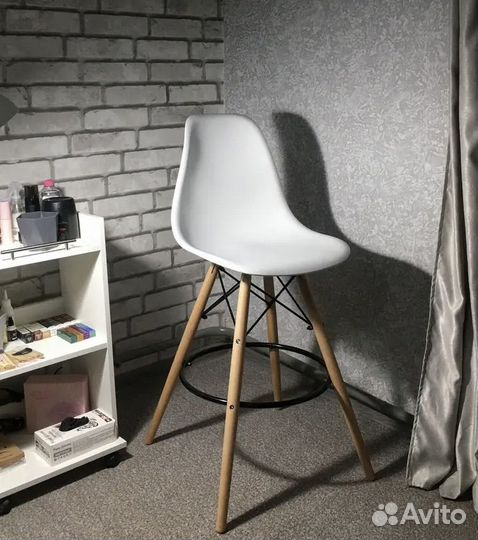 Стул визажиста бровиста барный