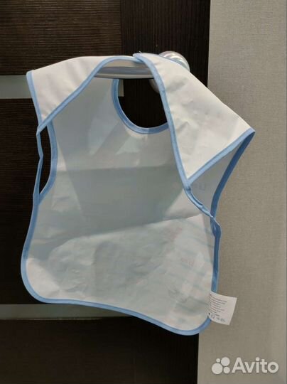 Нагрудник для кормления