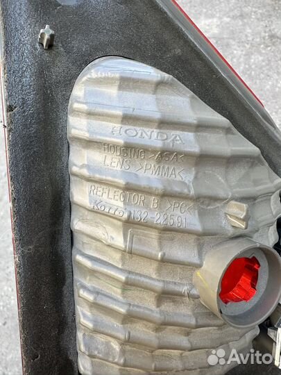 Задний левый стоп сигнал Honda Airwave