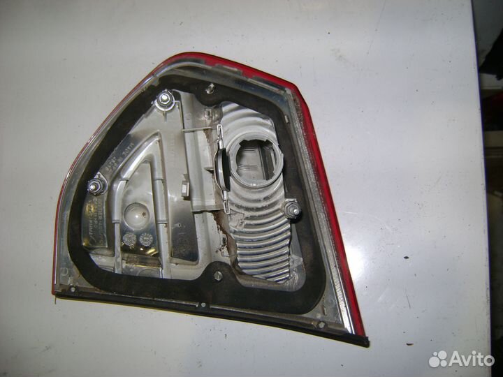 Фонарь внутренний левый Citroen C4 Picasso