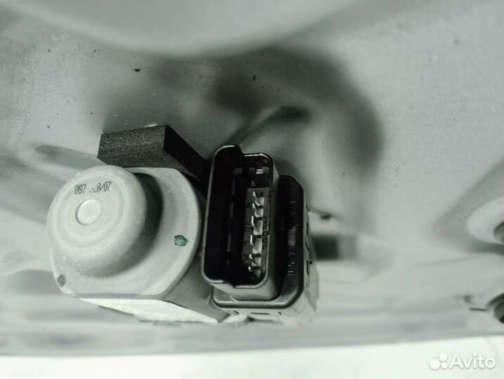 Стеклоподъемник передний левый (2007-2012) Kia Cee