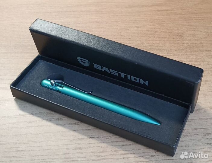 Ручка подарочная в футляре Bastion