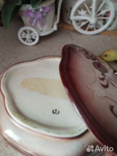 Кастрюля чугунная