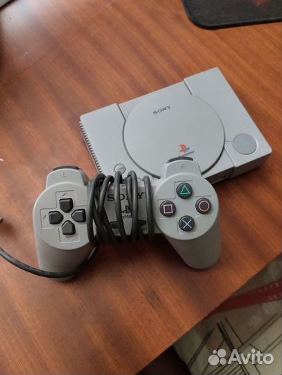 PlayStation Classic Mini(оригинальная реплика PS1)