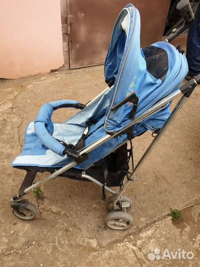 Детская прогулочная коляска