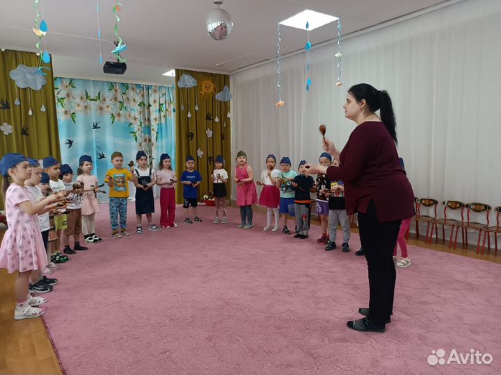 Репетитор по вокалу и фортепиано