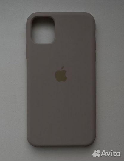 Чехол на iPhone 11