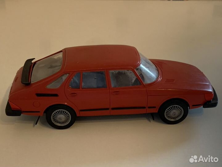 Машинка игрушка saab раритет советских времён