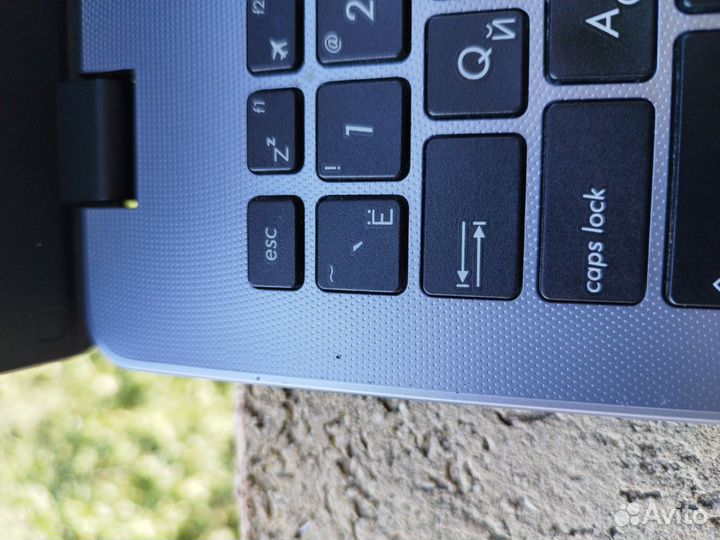 Ноутбук asus vivobook