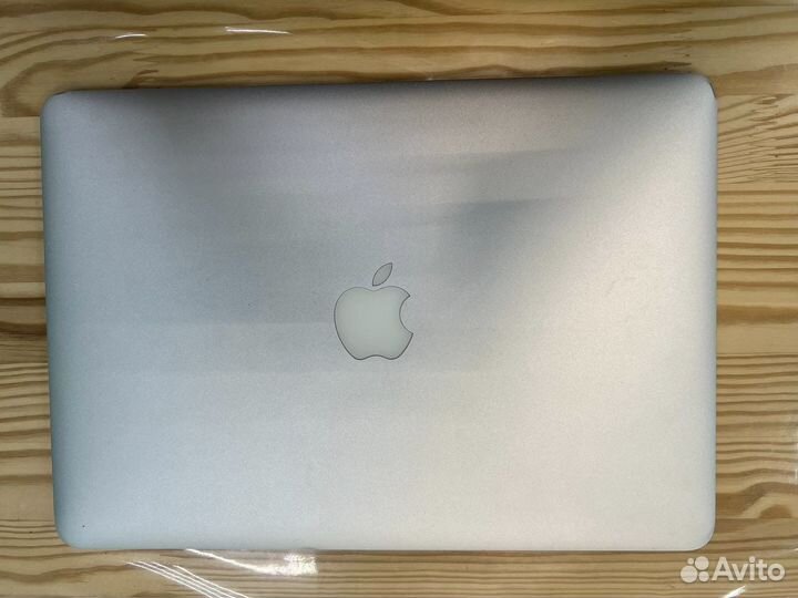 Apple MacBook Air 13 4/128gb 2013 К