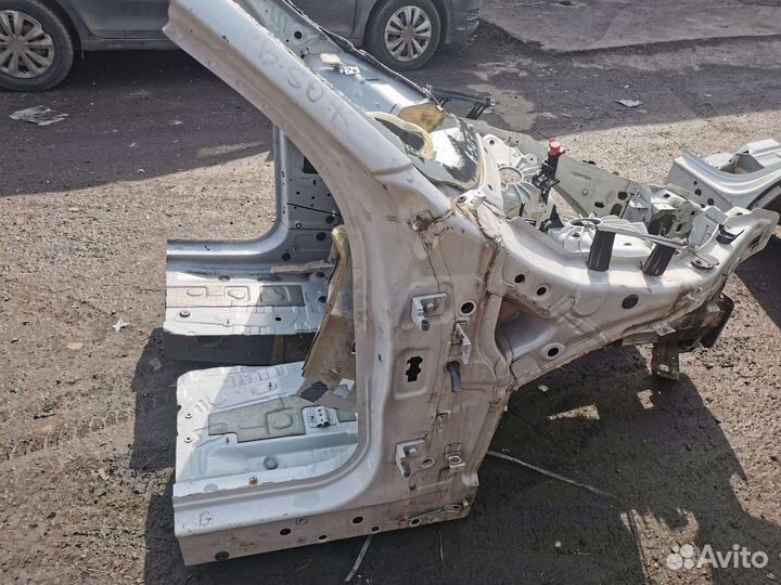 Передняя часть кузова, стойка F15 BMW X5 2014-2019