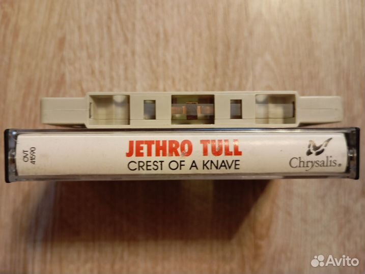 Аудиокассета Jethro Tull – Crest Of A Knave, США