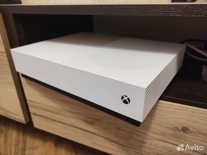 Xbox One s 1TB