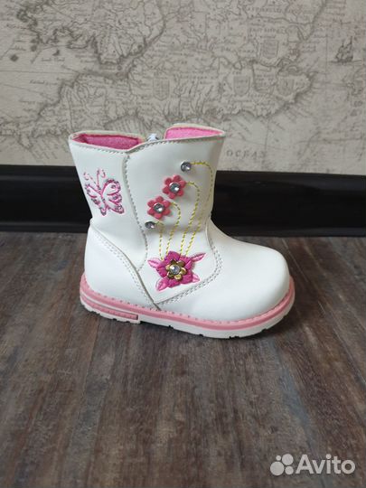 Ботинки детские новые