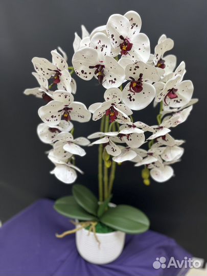 Орхидея искусственная