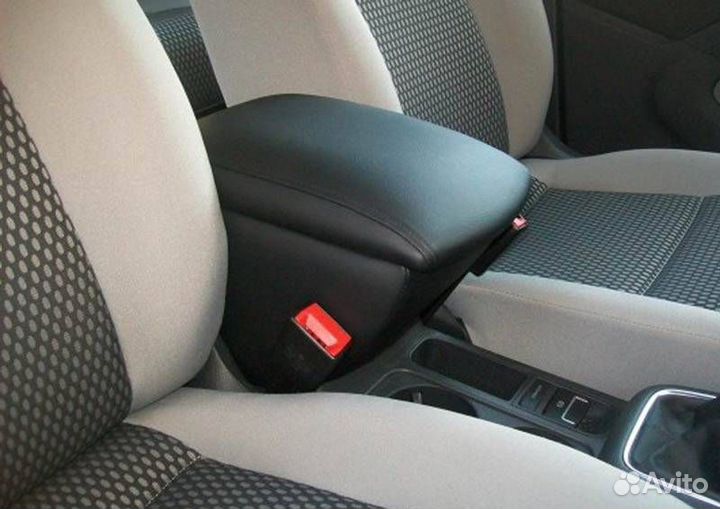 Подлокотник Volkswagen Tiguan