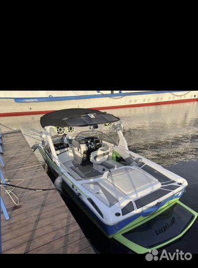 Катер-буксировщик Tige RZR + прицеп