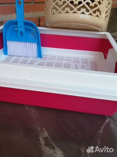 Лоток и переноска для кошек