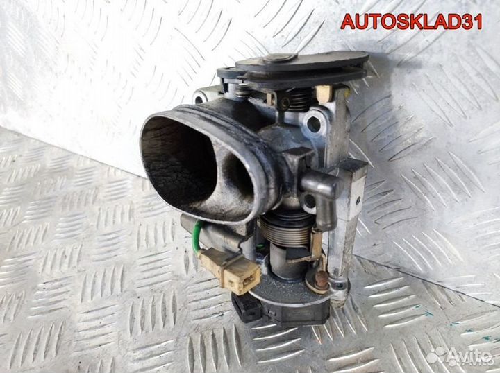 Заслонка дроссельная Audi 80 B4 2.0 ABK 048133063D