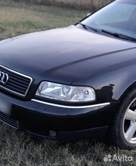 Линзы Audi A8 D2