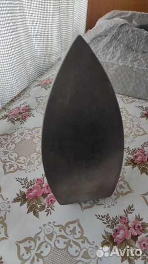 Старинный электрический утюг Винтаж