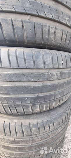 Michelin Pilot Sport 4 SUV 265/40 R22