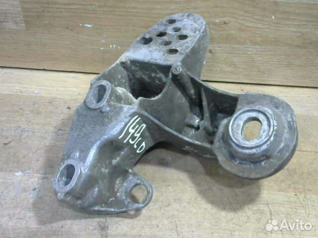 Кронштейн двигателя Audi A6 C5 (S6,RS6) 4B0199351A