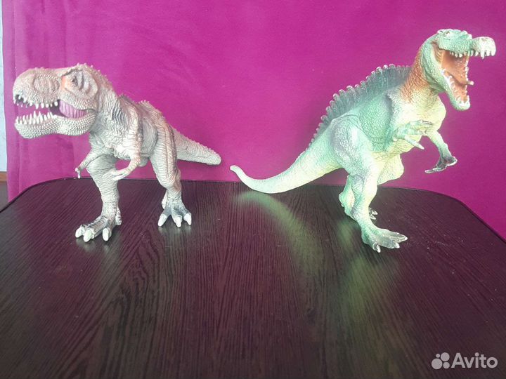 Динозавр,игуана