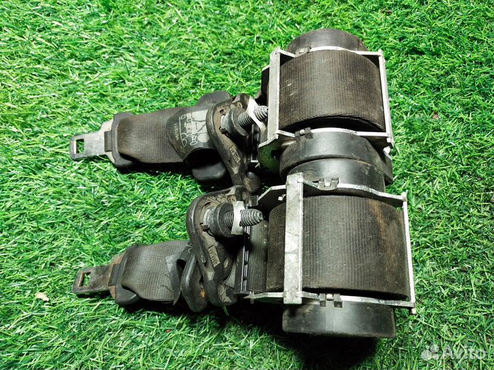 Ремень безопасности Renault Sandero I