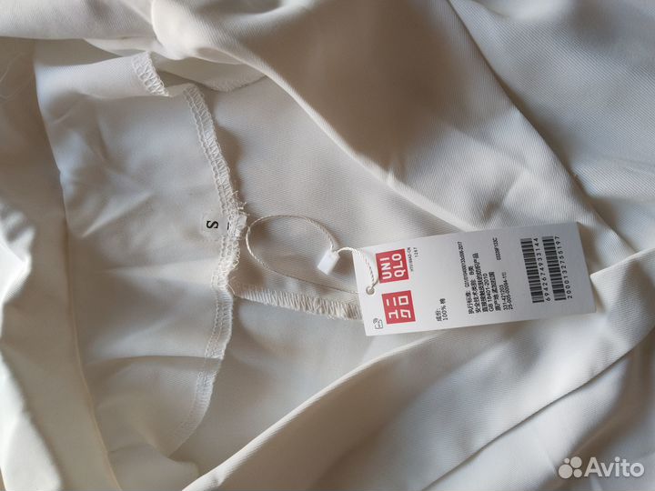 32. Плащ женский Uniqlo