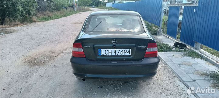В разборе Opel Vectra B