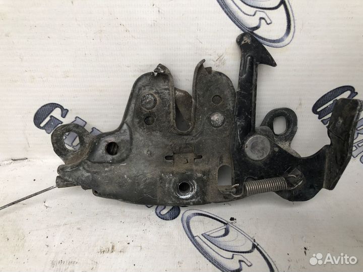 Замок капота nissan tiida