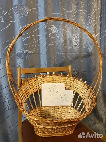 Плетёные корзины б/у разных размеров форм