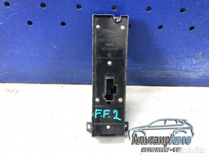 Блок управления стеклоподъемниками Ford Focus 2