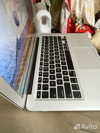 MacBook Air 13, 2014 c 128gb SSD, core I5 1.4ghz/4