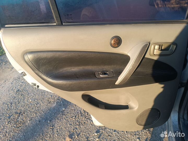 Обшивки двери chery tiggo