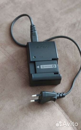 Зеркальный фотоаппарат sony Alpha SLT-A37