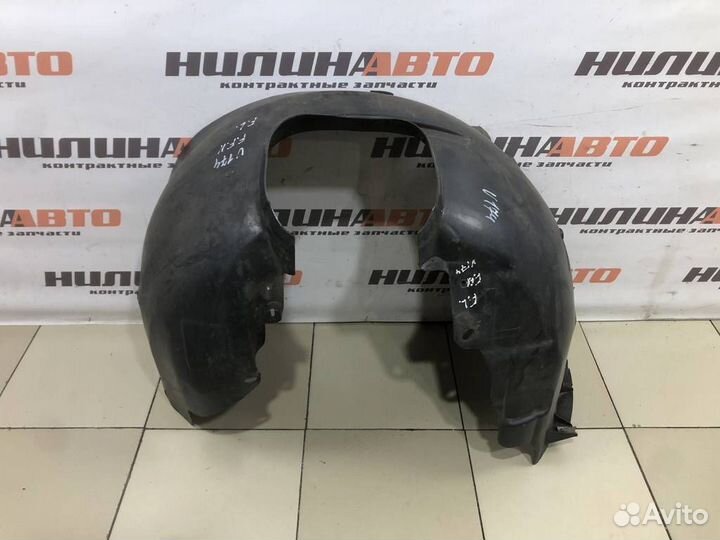 Подкрылок передний левый Форд Фокус 2