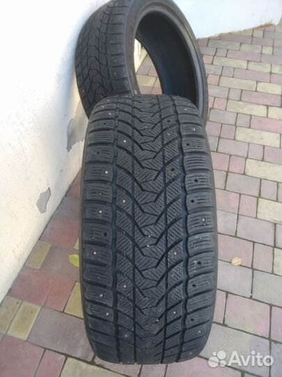 Tri Ace Snow White II 255/40 R20 101H