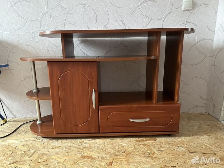 Тумба под телевизор