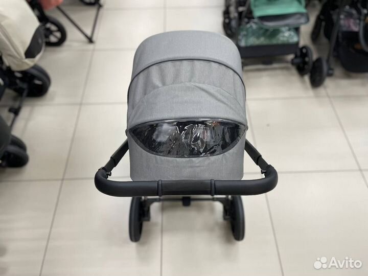 Прогулочная коляска Carrello Ultra