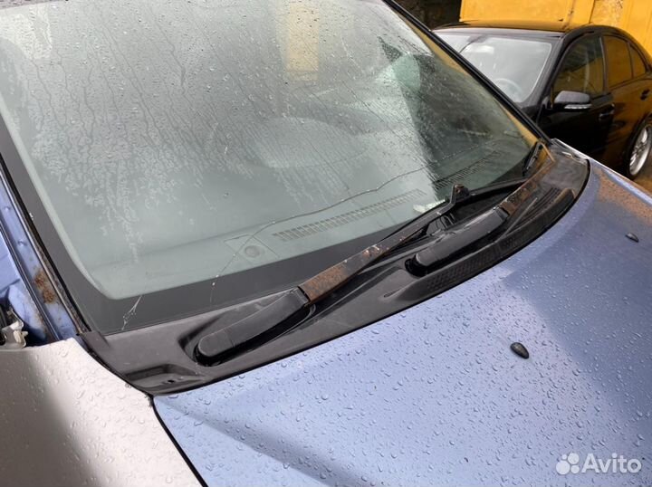 Дворники передние Nissan Serena C24