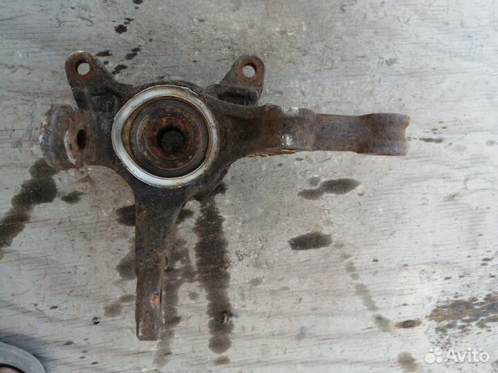 Ступица передняя правая Honda Fit GD1 L13A