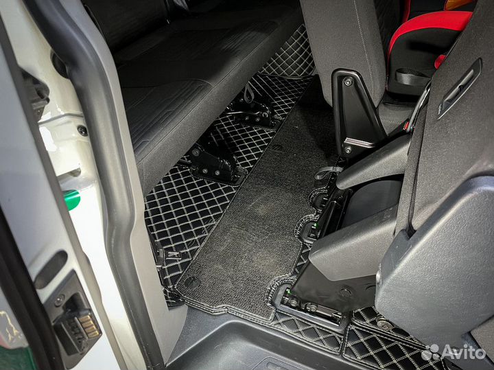 Aвтоковpики из экокoжи